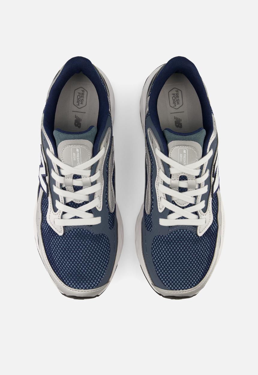 New Balance  - Fresh Foam Arishi v4 - tiralux grey