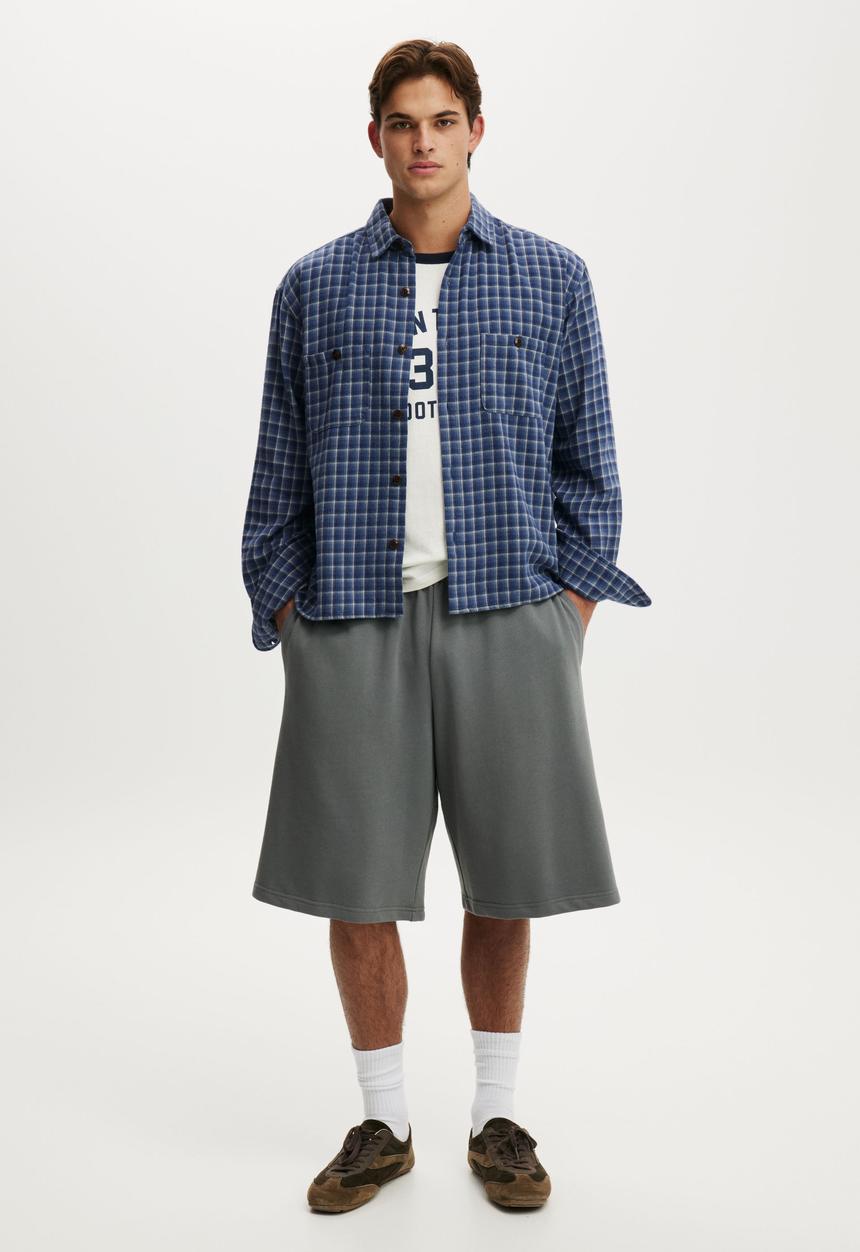 Cotton On - Super Baggy Fleece Short - Slate Stone