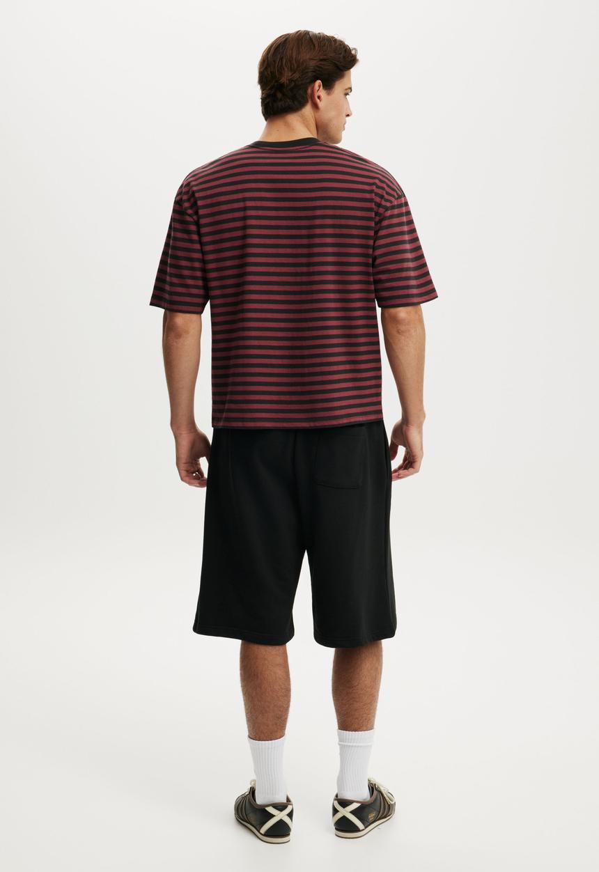 Cotton On - Super Baggy Fleece Short - Black