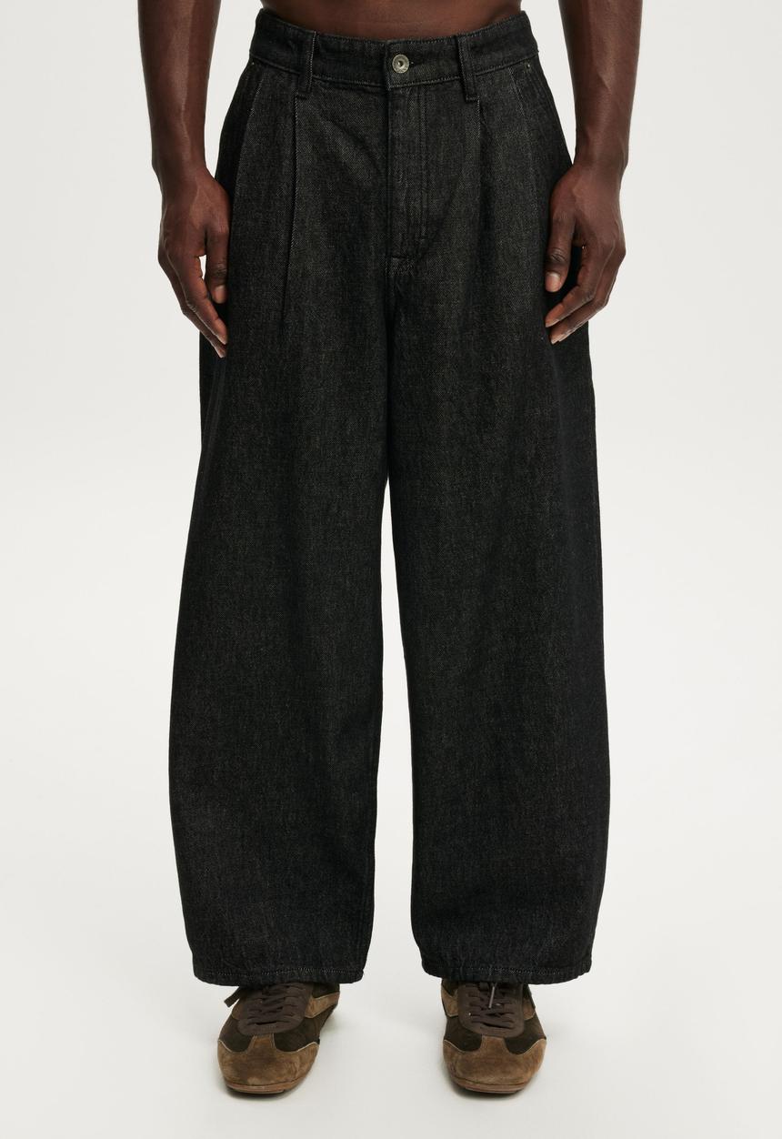 Cotton On - Baggy Balloon Jean - Pleat Shutter Black