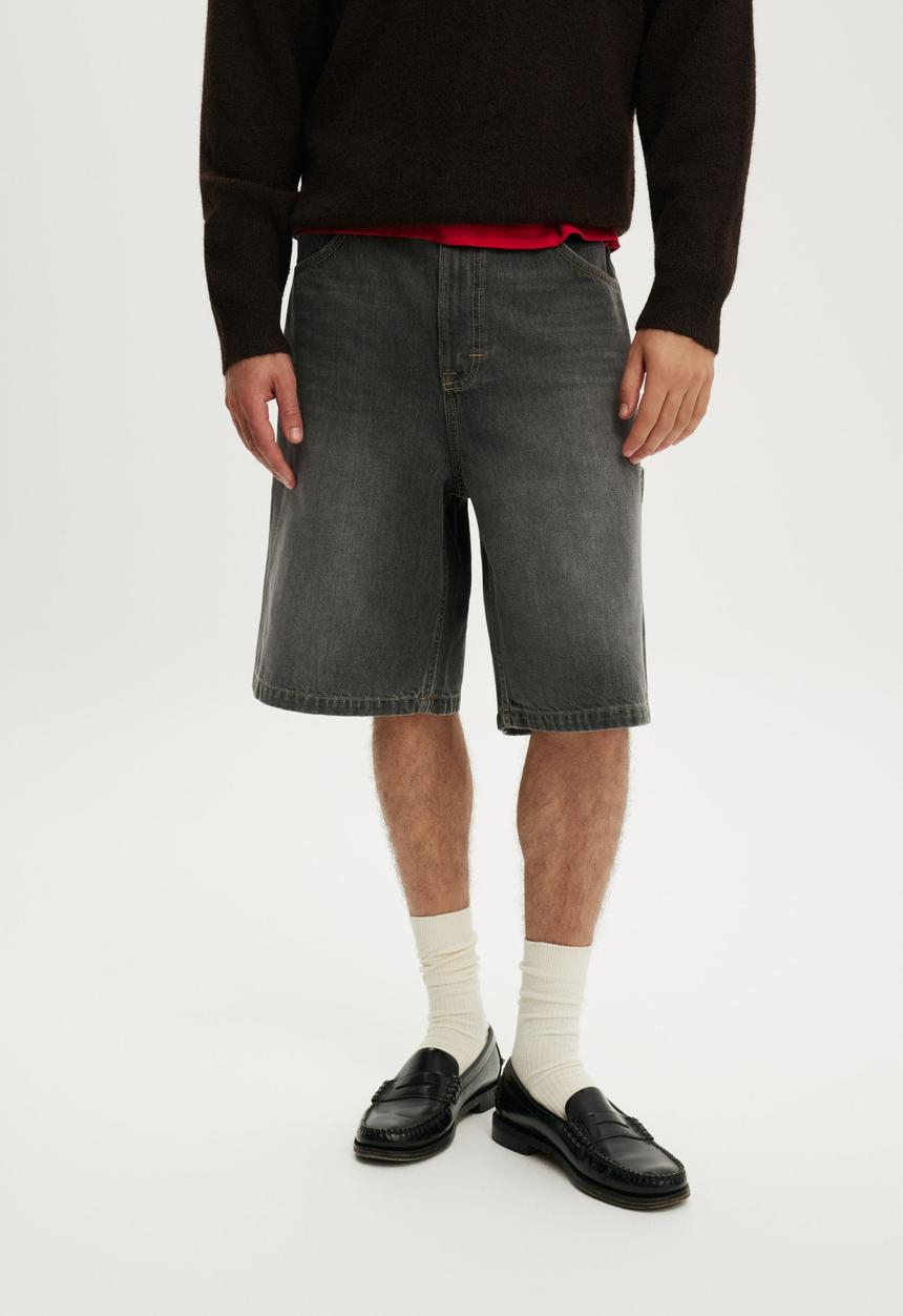 Cotton On - Super Baggy Jort - Carpenter Smokey Washed Grey