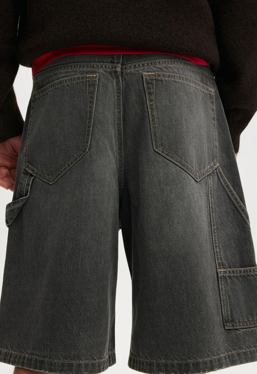 Cotton On - Super Baggy Jort - Carpenter Smokey Washed Grey
