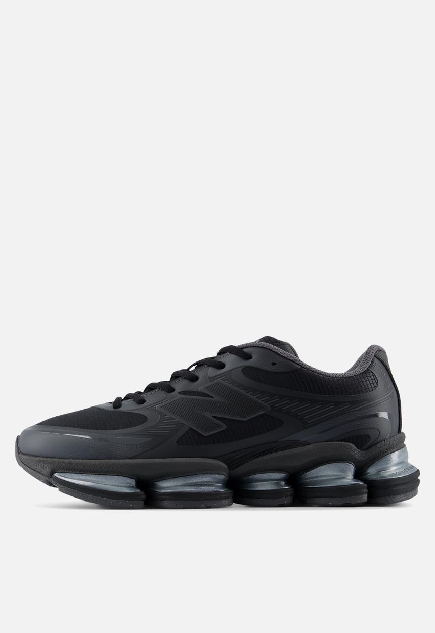 New Balance  - 2000 - black