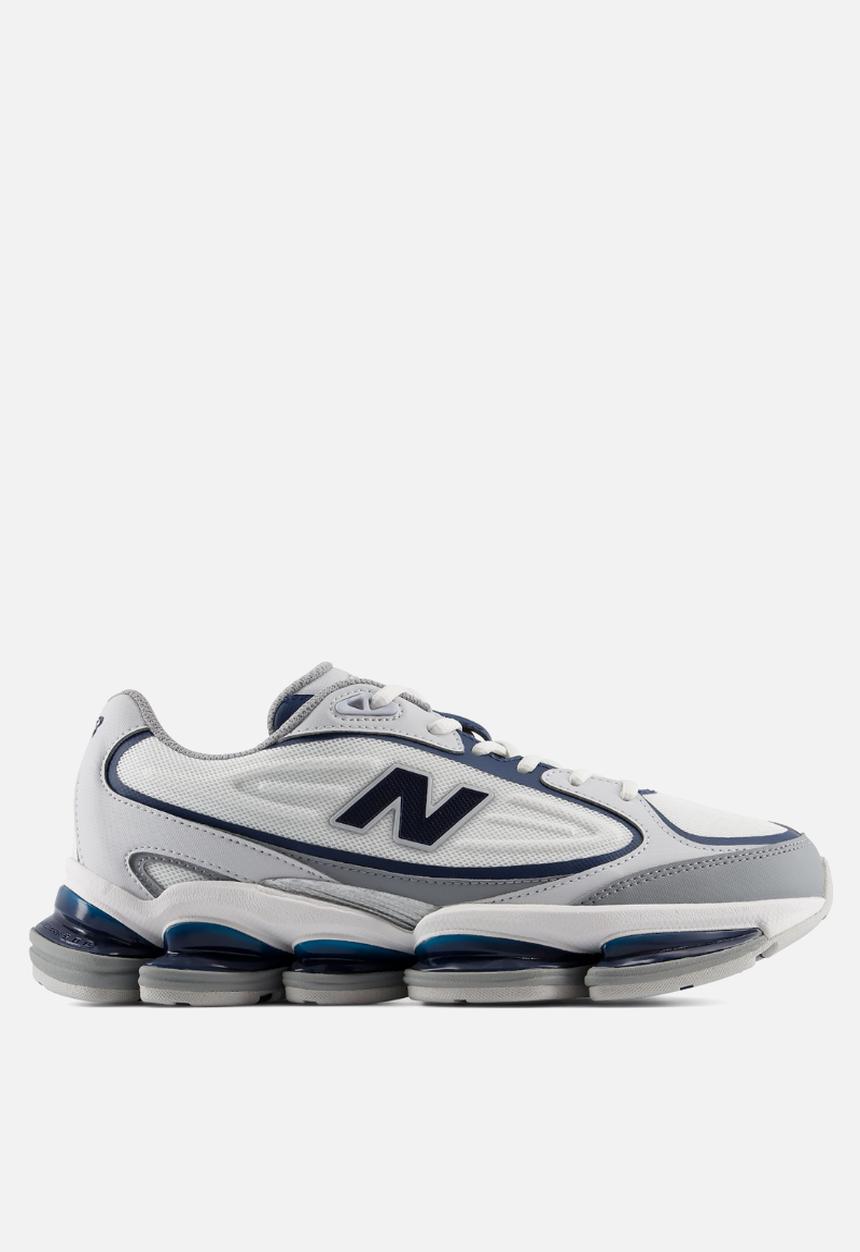 New Balance  - 2000O - grey