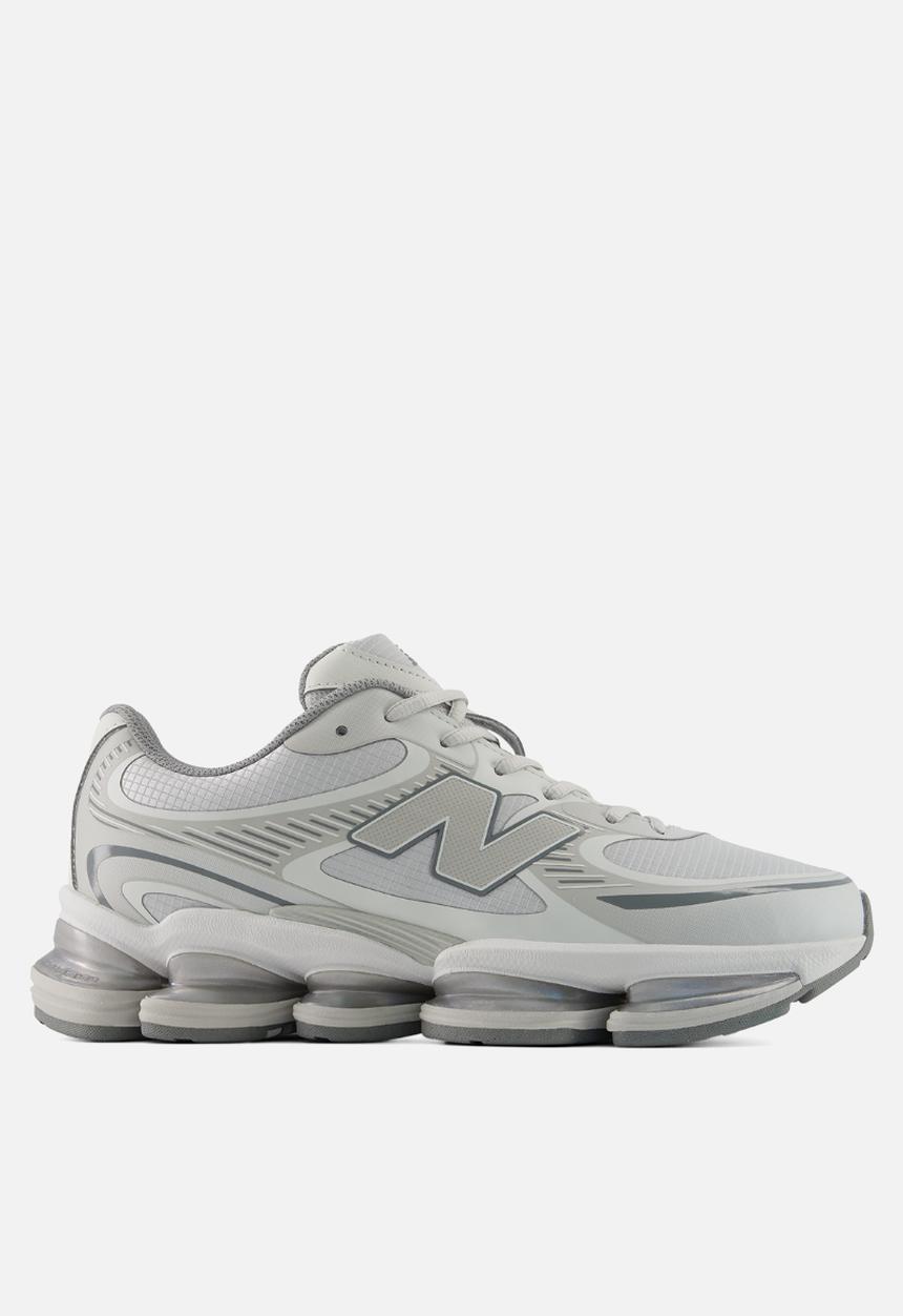 New Balance  - 2000 - grey