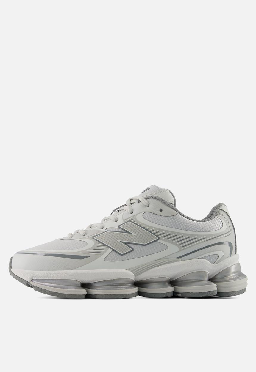 New Balance  - 2000 - grey