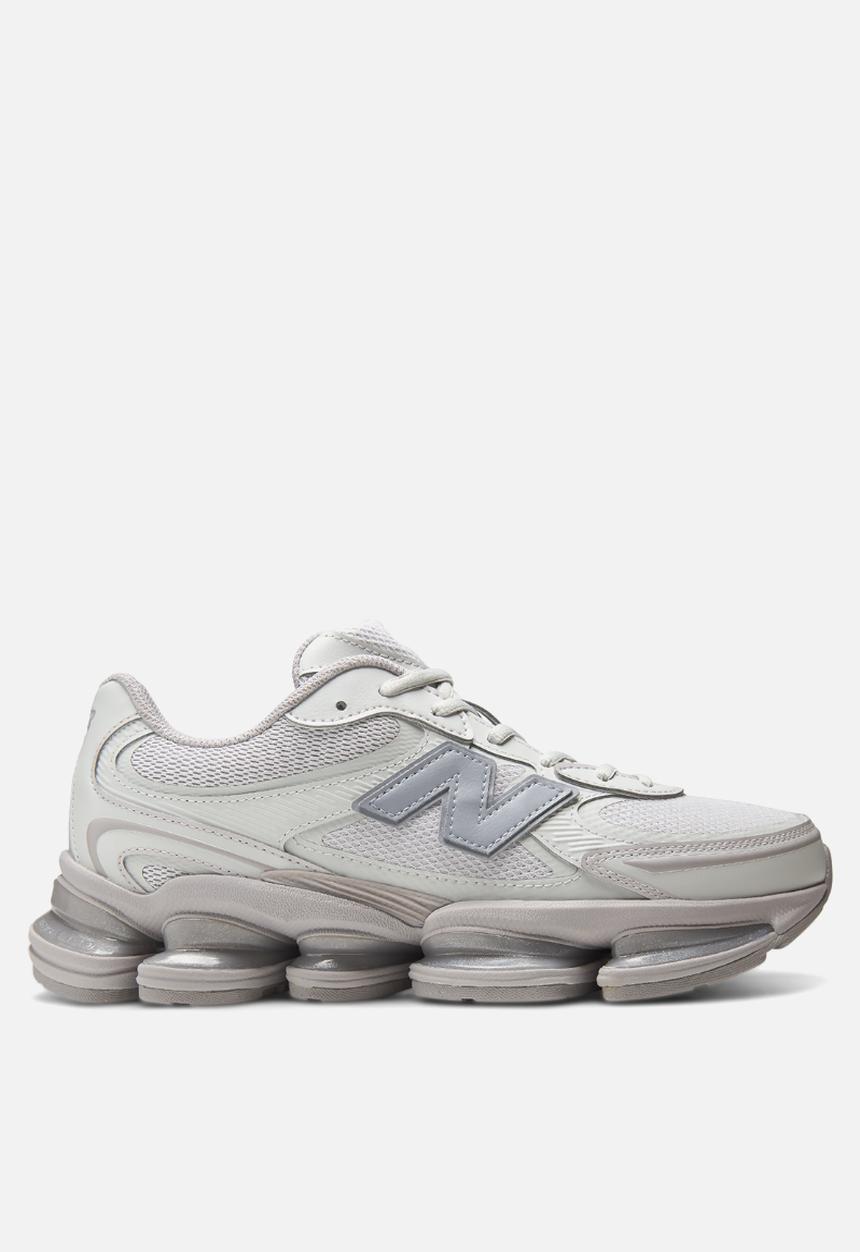 New Balance  - 2000L