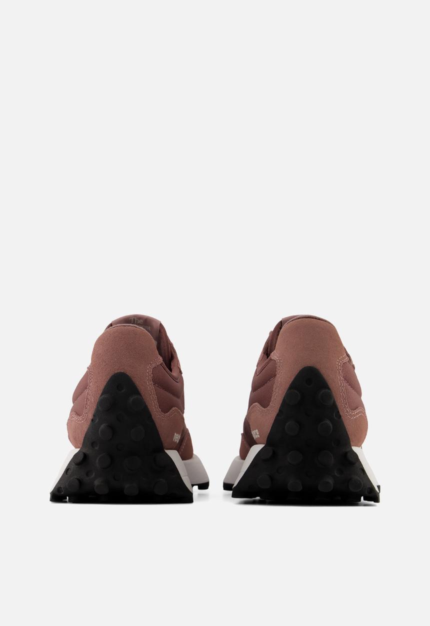 New Balance  - 327