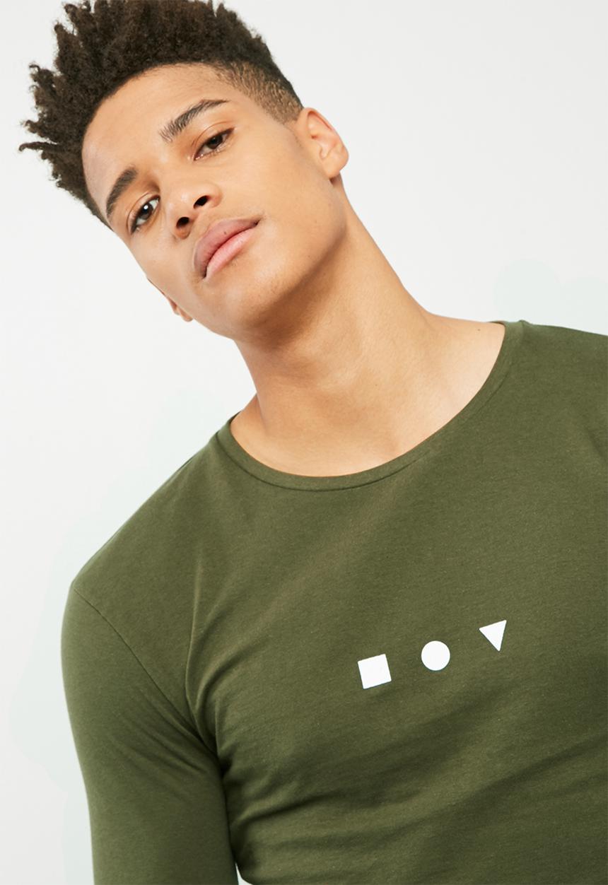basicthread - Long graphic tail crew neck tee