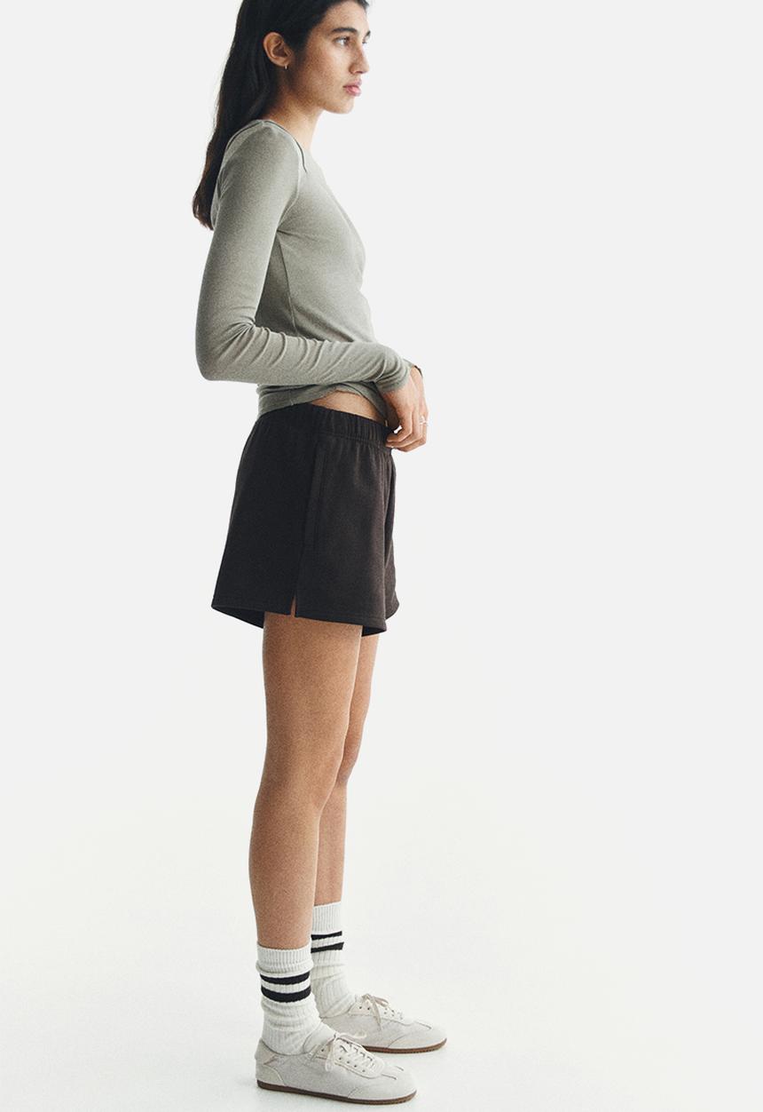 H&M - Sweatshorts - dark brown