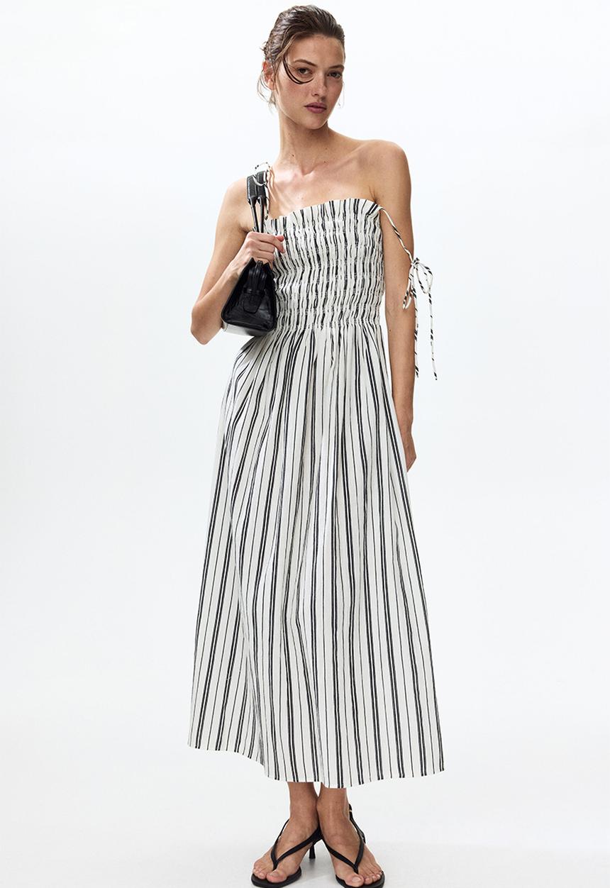 H&M - Smocked-bodice tie-strap dress - white/striped