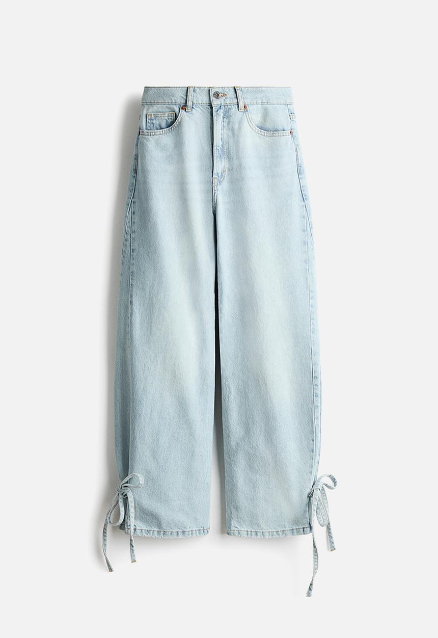 H&M - Barrel high waist ankle jeans - light denim blue