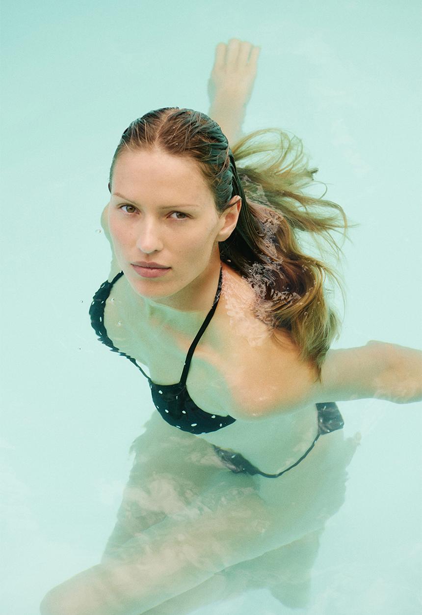 H&M - Padded triangle bikini top - black/polka dot