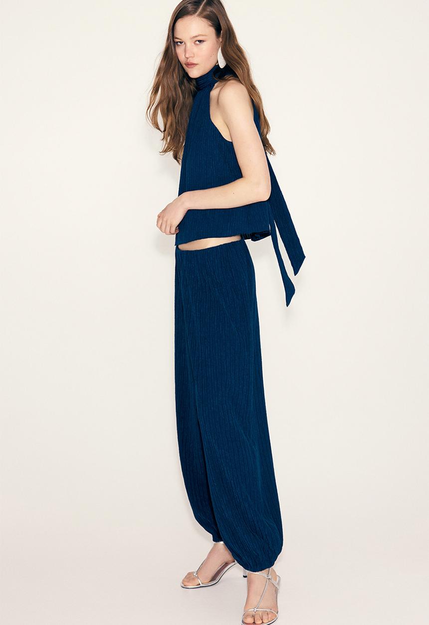 H&M - Textured halterneck top - dark blue