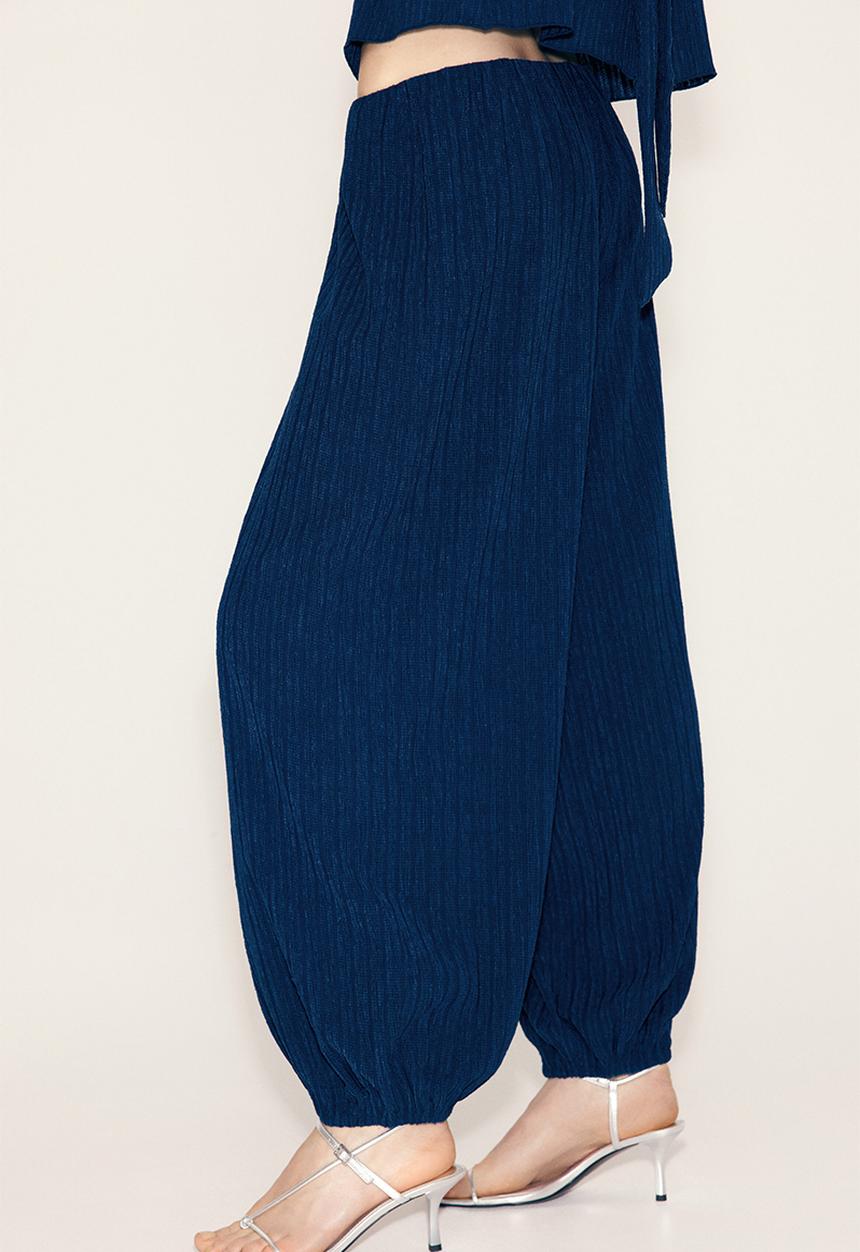 H&M - Crinkled balloon trousers - navy blue