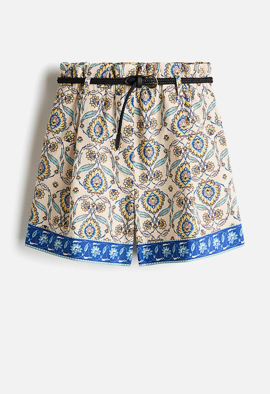 H&M - Belted linen-blend shorts - light beige/patterned