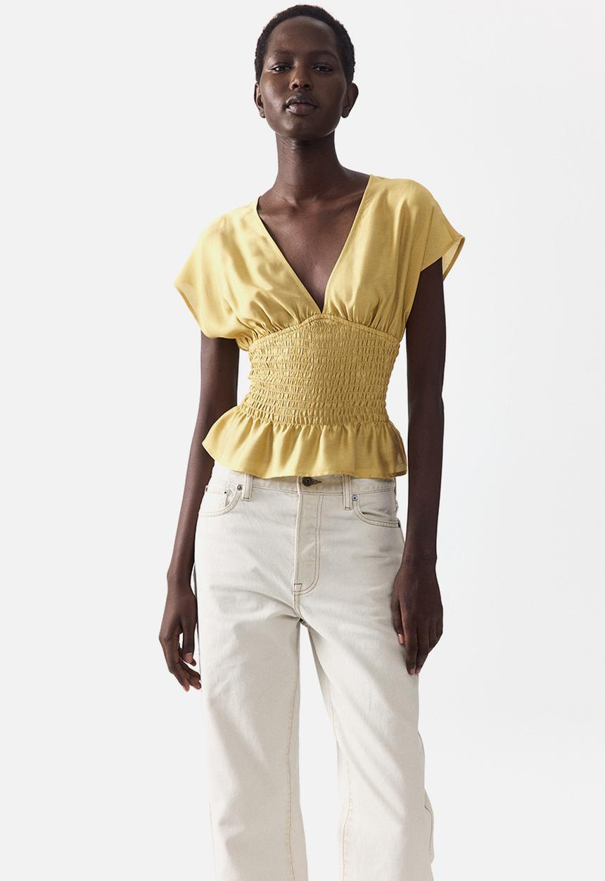 H&M - Smocked top - dusty yellow