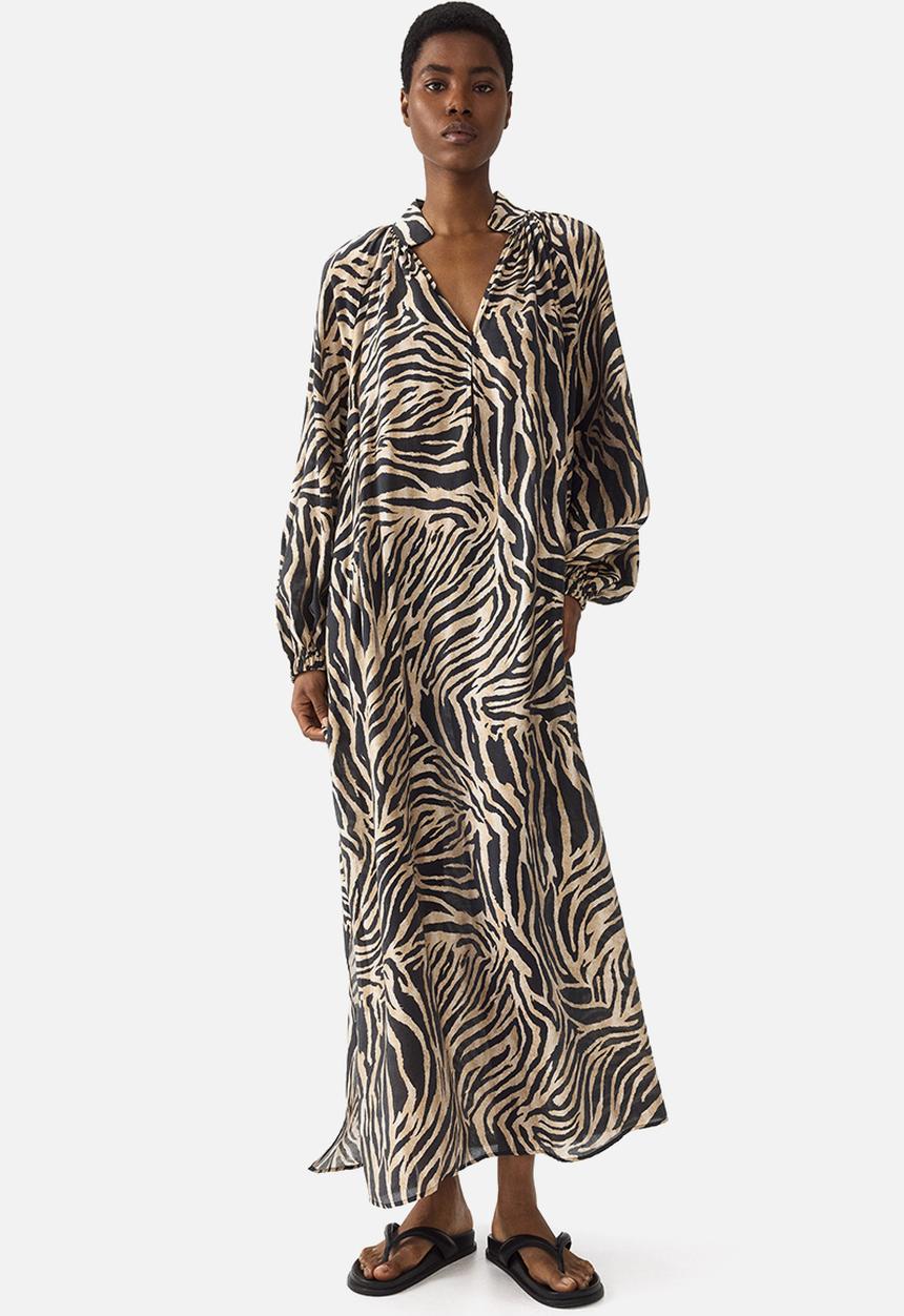 H&M - Oversized tie-belt dress - black/zebra print