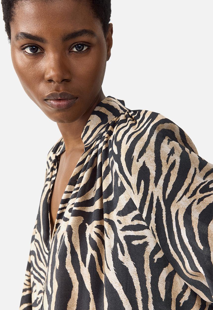 H&M - Oversized tie-belt dress - black/zebra print
