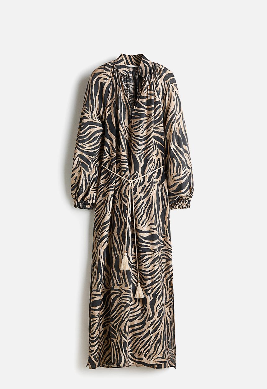 H&M - Oversized tie-belt dress - black/zebra print