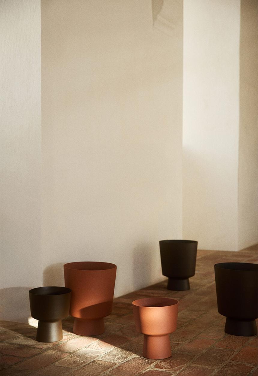 H&M - Metal plant pot - terracotta