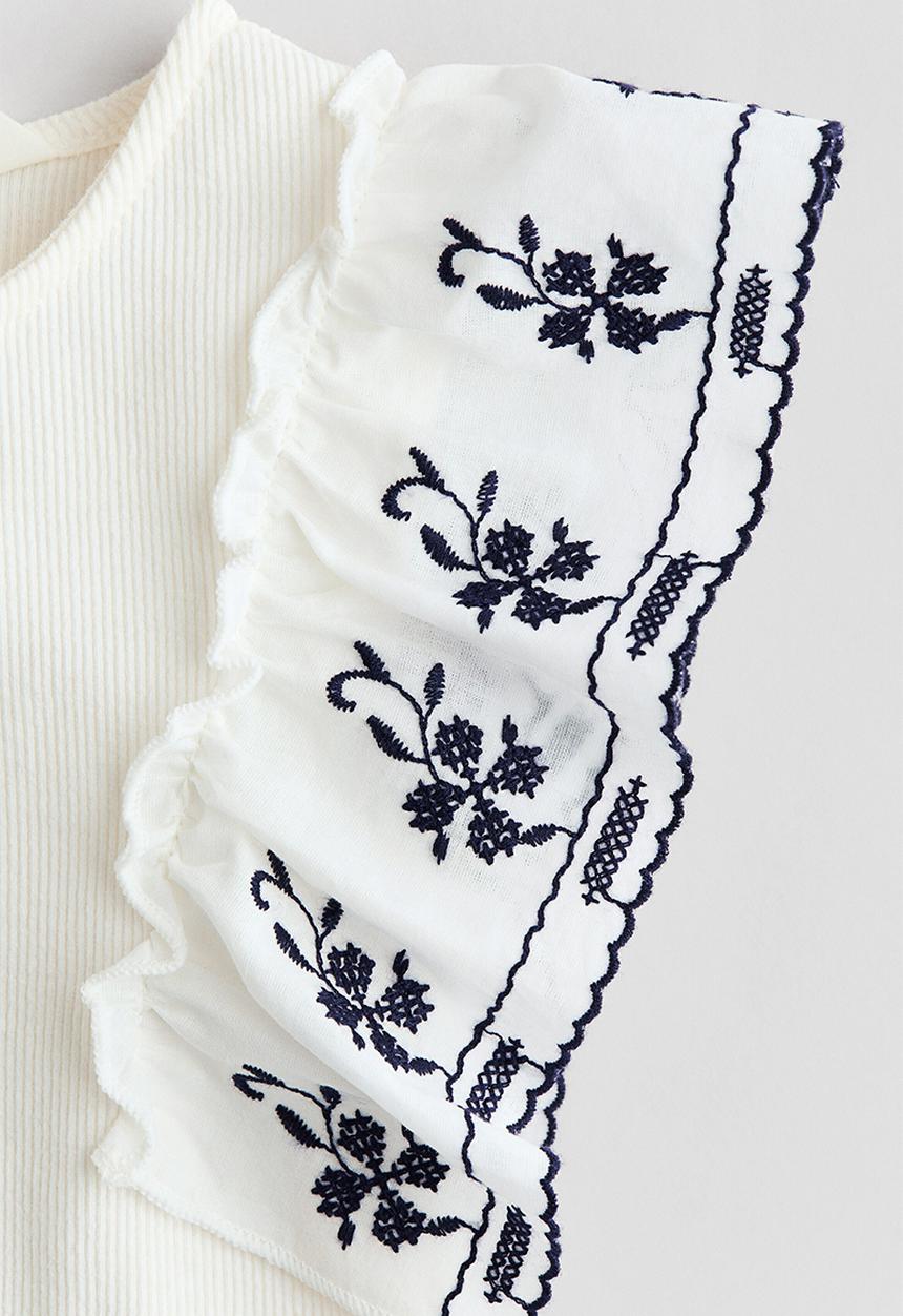 H&M - Frill-trimmed top - white/navy blue