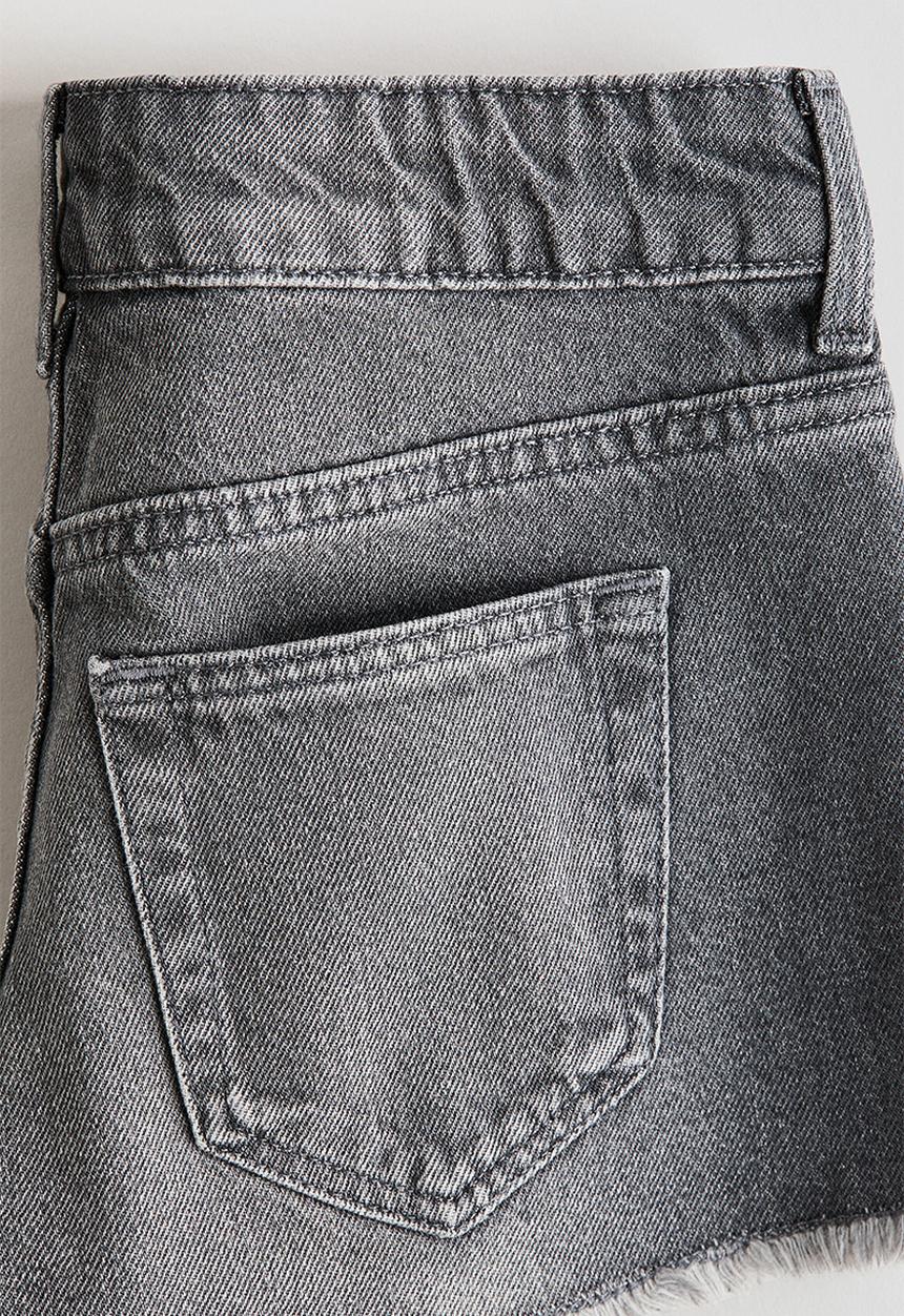 H&M - Embroidery-detail denim shorts - denim grey/studs
