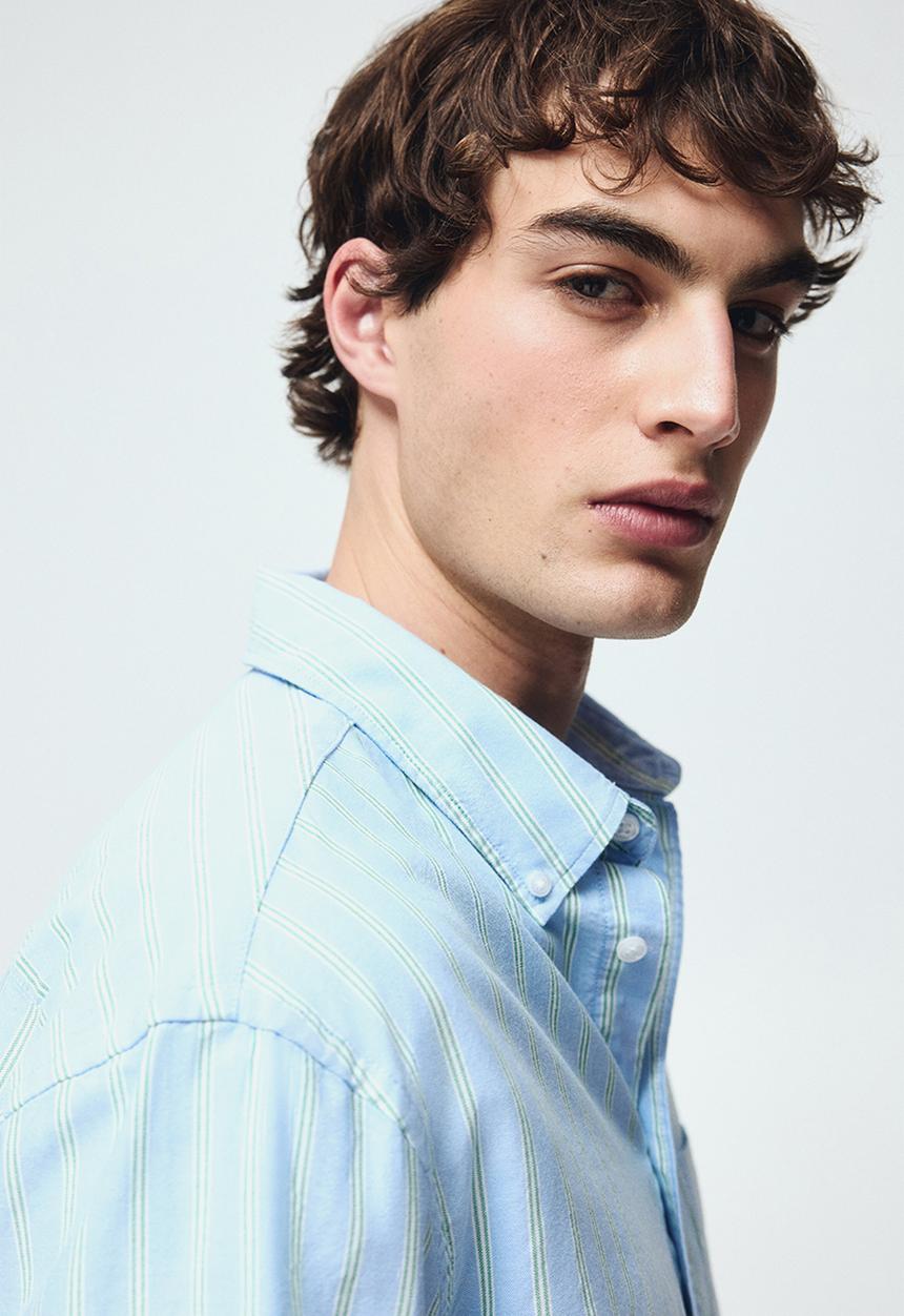 H&M - Regular fit oxford shirt - light blue/striped