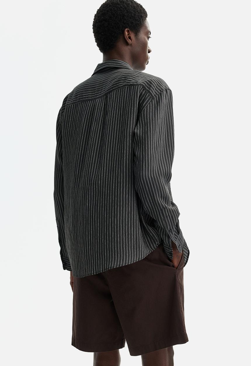 H&M - Relaxed fit cotton shorts - dark brown