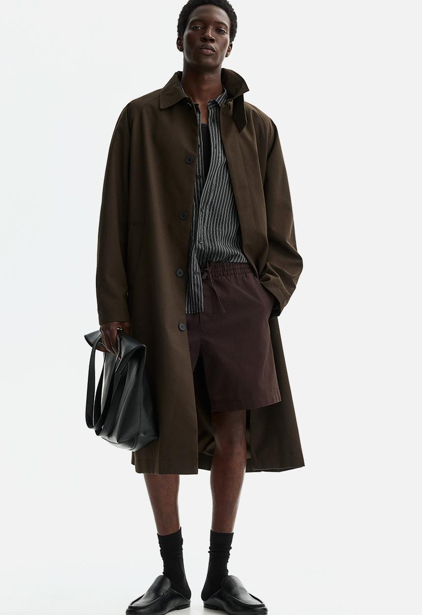 H&M - Relaxed fit cotton shorts - dark brown