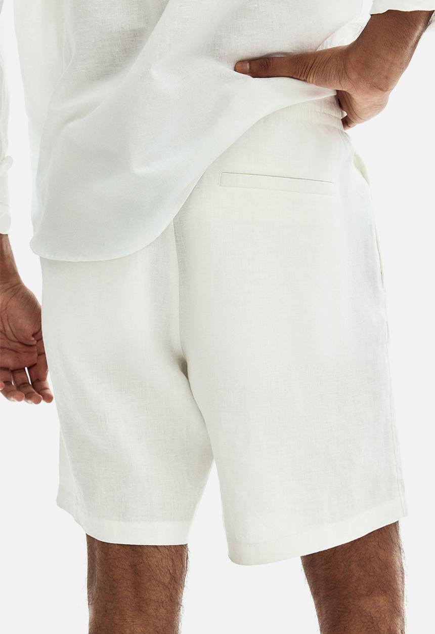 H&M - Relaxed fit linen shorts - white