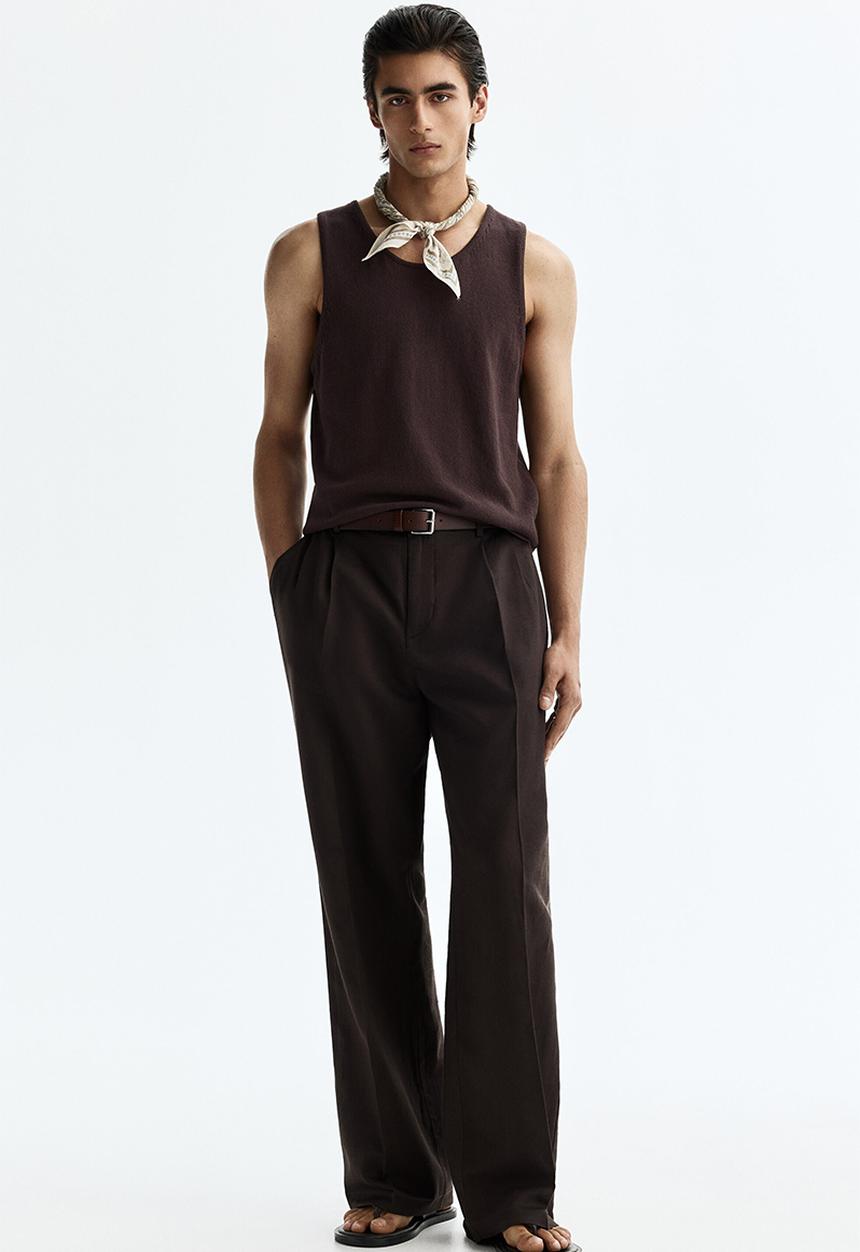 H&M - Regular fit knitted vest top - dark brown