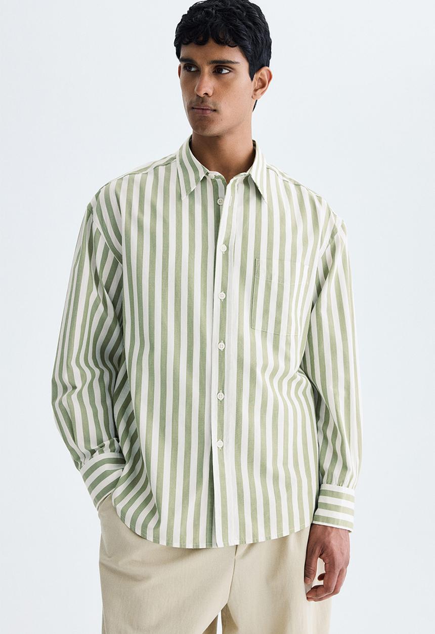 H&M - Relaxed fit poplin shirt - dusty green/striped