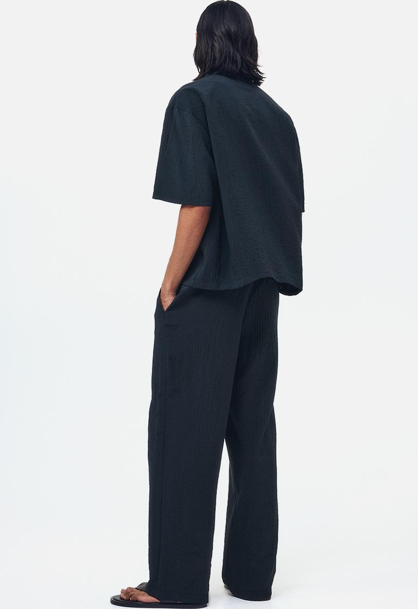 H&M - Relaxed fit textured trousers - black