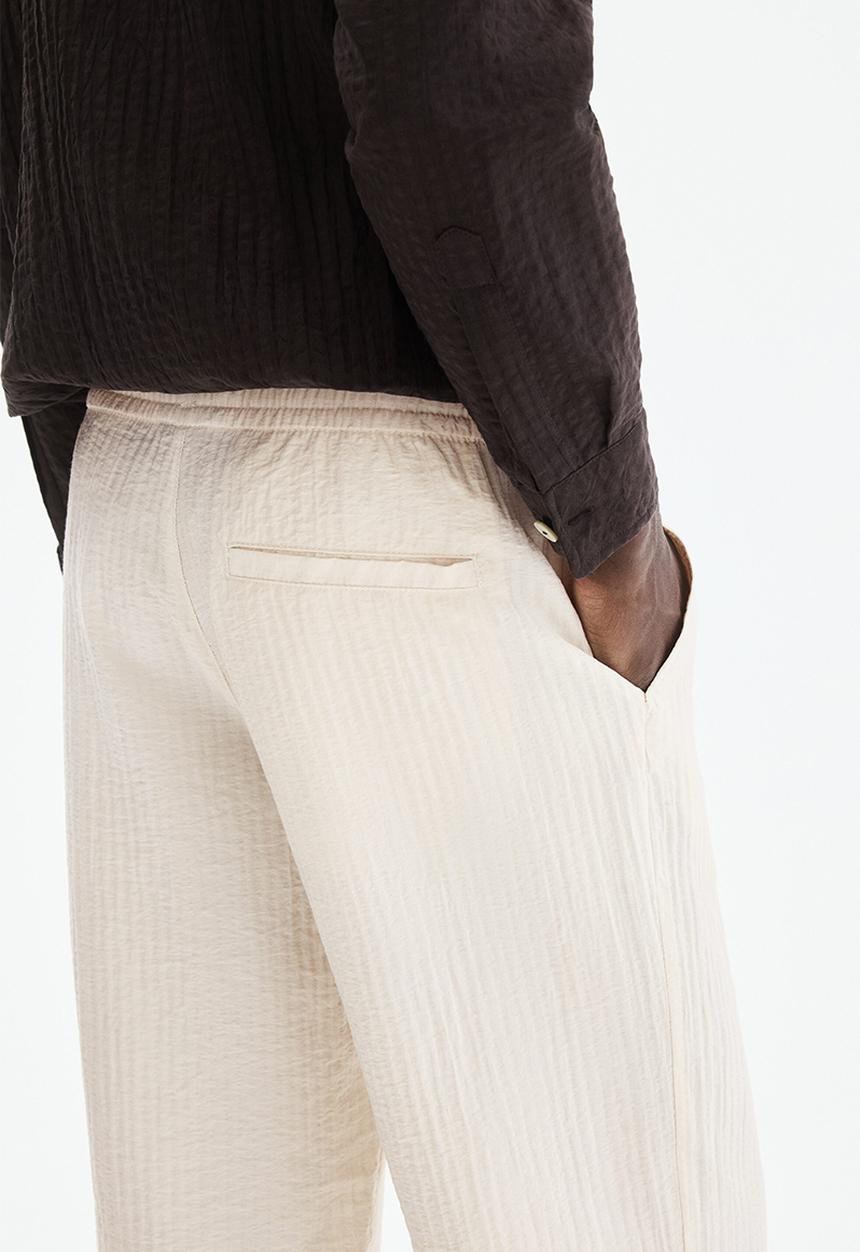H&M - Relaxed fit textured trousers - white