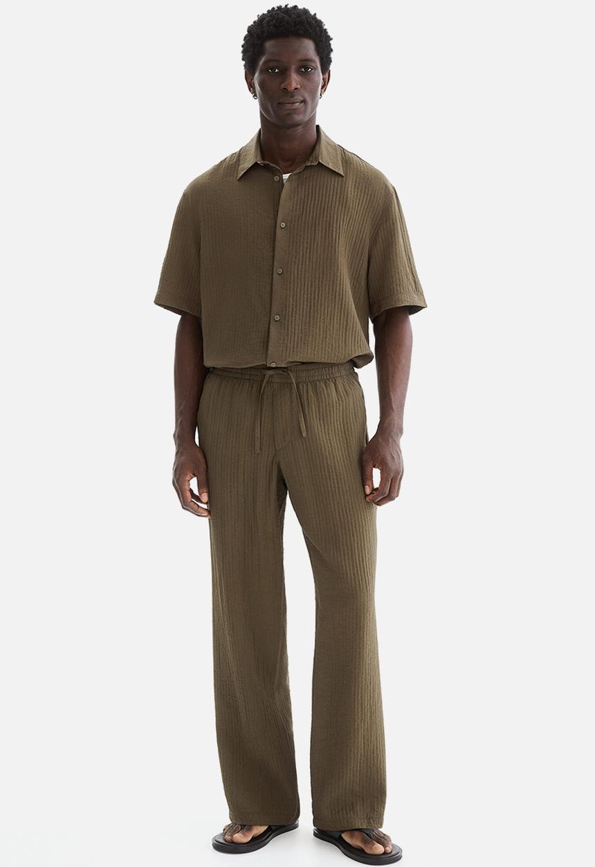 H&M - Relaxed fit textured trousers - khaki green