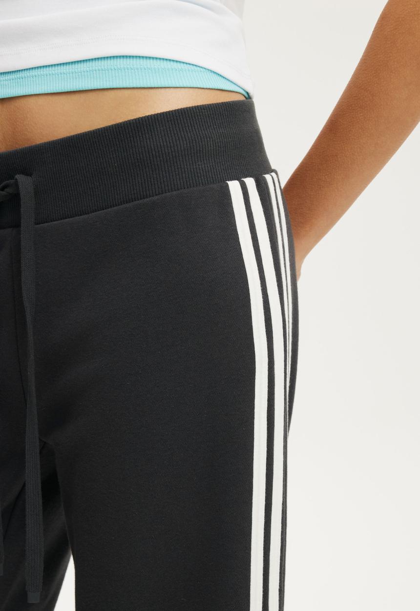 Cotton On - Capri Fleece Sweatpant - Shadowstone/White Stripe
