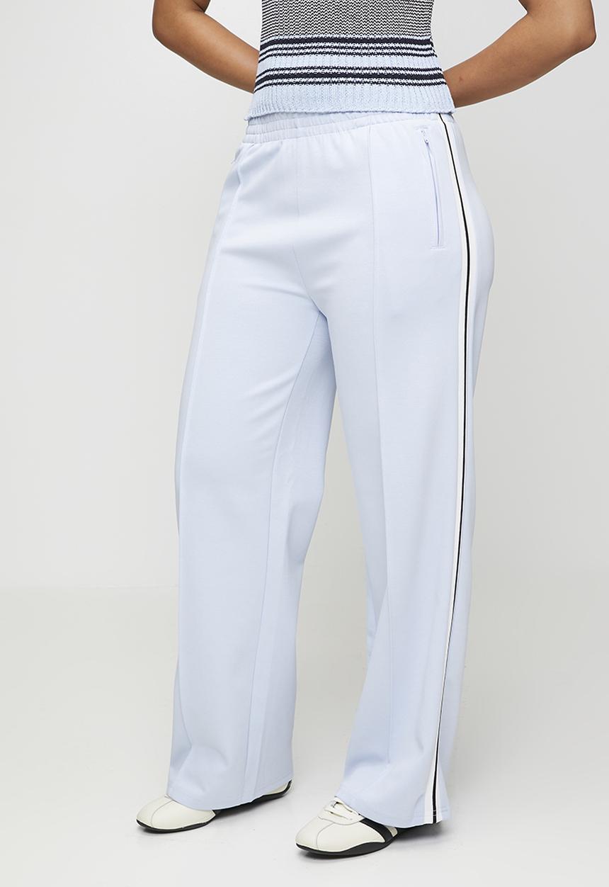 Stella Morgan - Pull On Elasticated Straight Leg Jogger With Side Tape Detail - Light Blue
