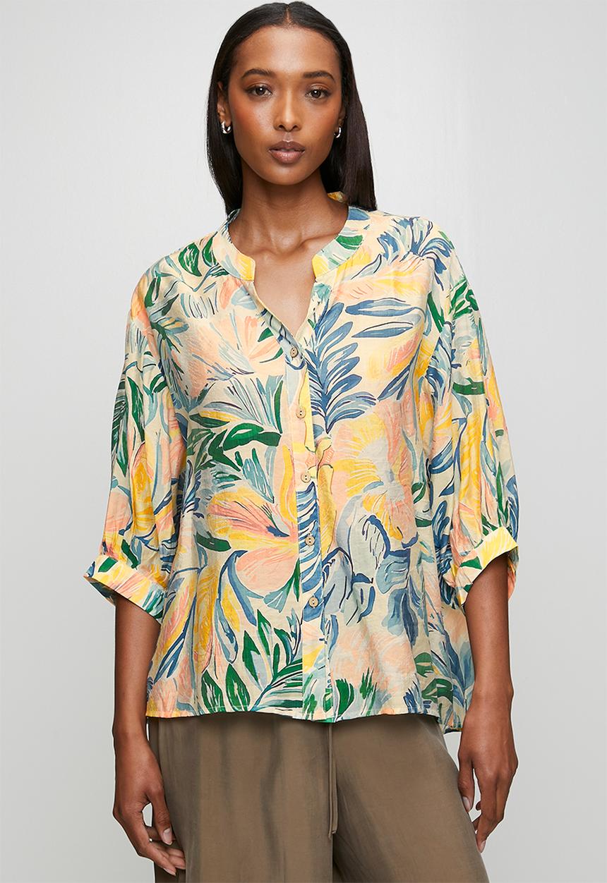 Stella Morgan - Half Sleeve Batwing Sheer Button Through Shirt With Centre Back Button Detail - Multi Blue