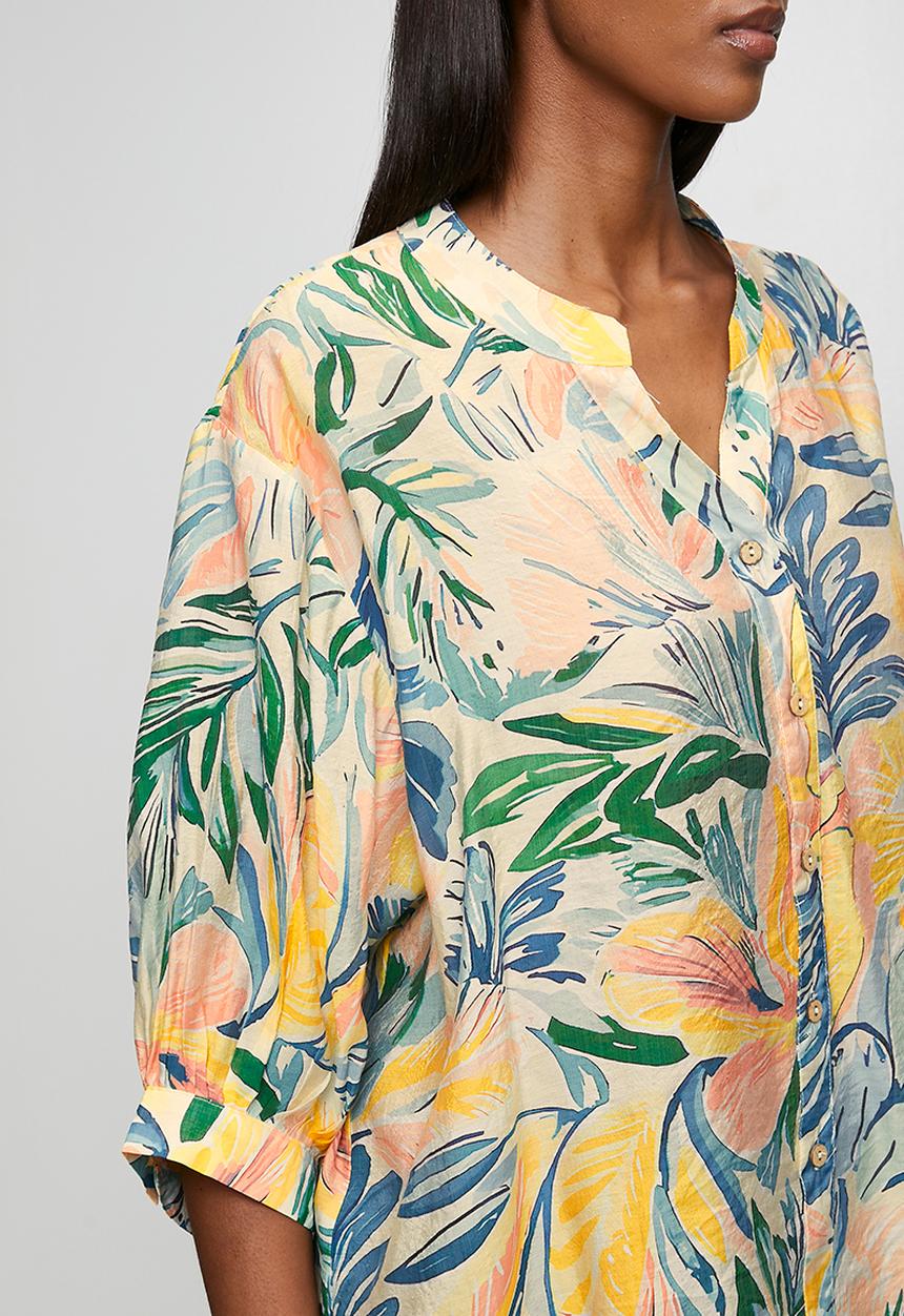 Stella Morgan - Half Sleeve Batwing Sheer Button Through Shirt With Centre Back Button Detail - Multi Blue