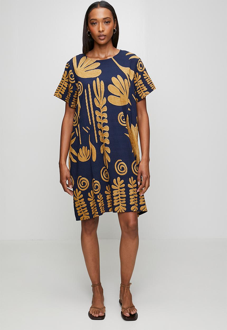 Izabel London - Short Sleeve Front Pocket Easy Wearing T-Shirt Dress - Navy