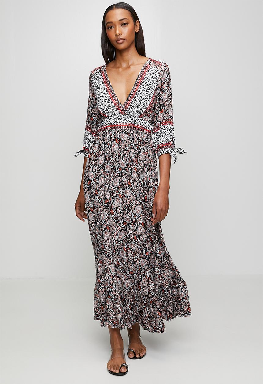 Izabel London - 3/4 Sleeve With Tie V-Neck A-Line Maxi Dress With Contrast Print In Key Areas  - Multi Black