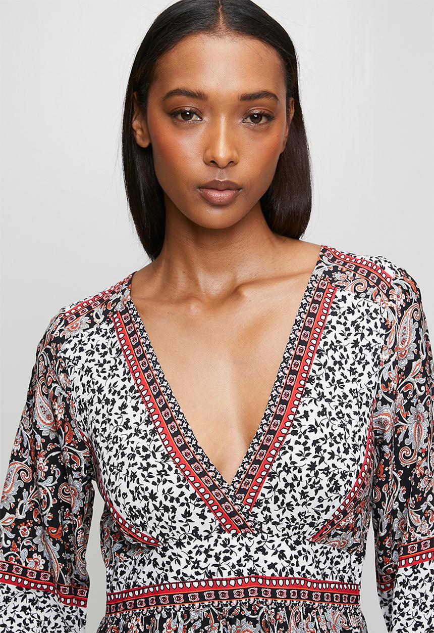 Izabel London - 3/4 Sleeve With Tie V-Neck A-Line Maxi Dress With Contrast Print In Key Areas  - Multi Black