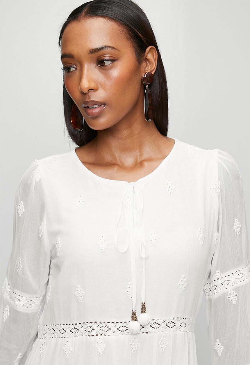 Izabel London - L/S With Bell 3 Button A-Line Tiered Dress With Crochet Detailing - White