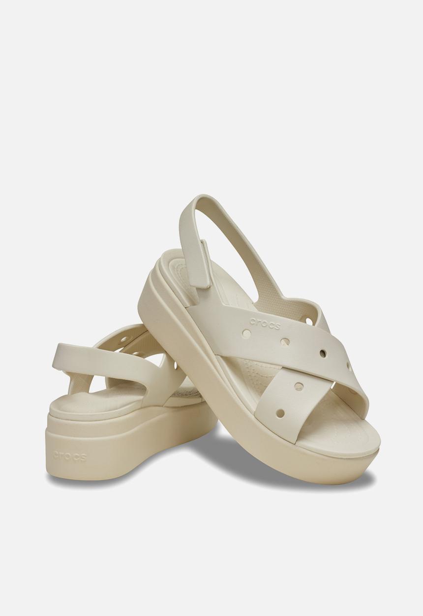 Crocs - Brooklyn 4u cross strap sandal - frappé