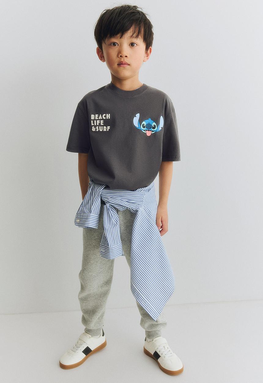 H&M - Oversized printed t-shirt - dark grey/lilo & stitch