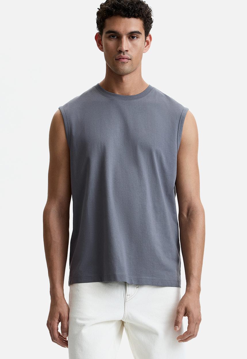 H&M - Coolmax regular fit vest top - grey