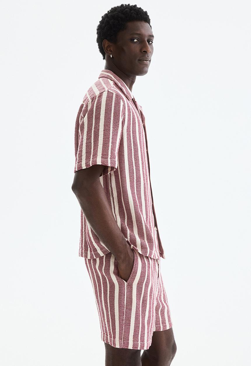 H&M - Regular fit shorts - red/striped