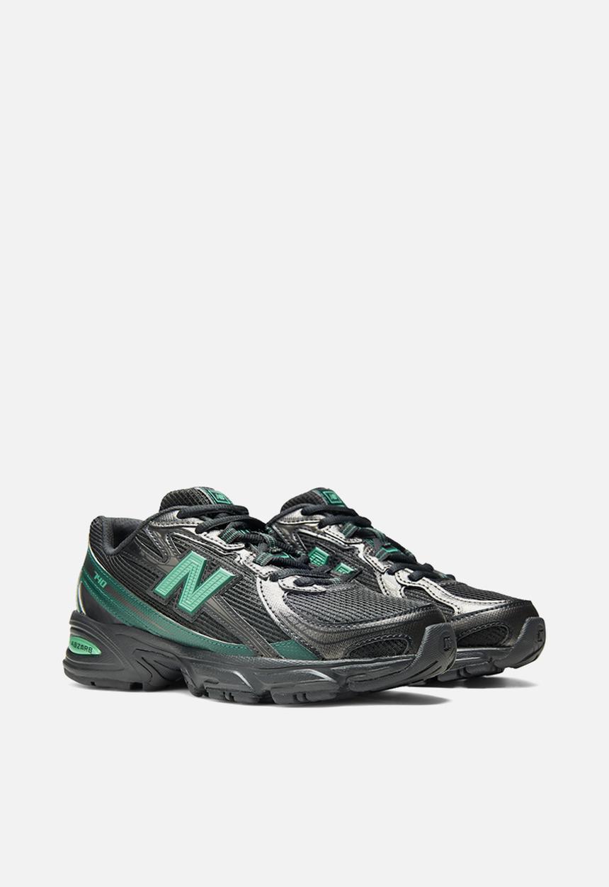 New Balance  - 740 Grade School