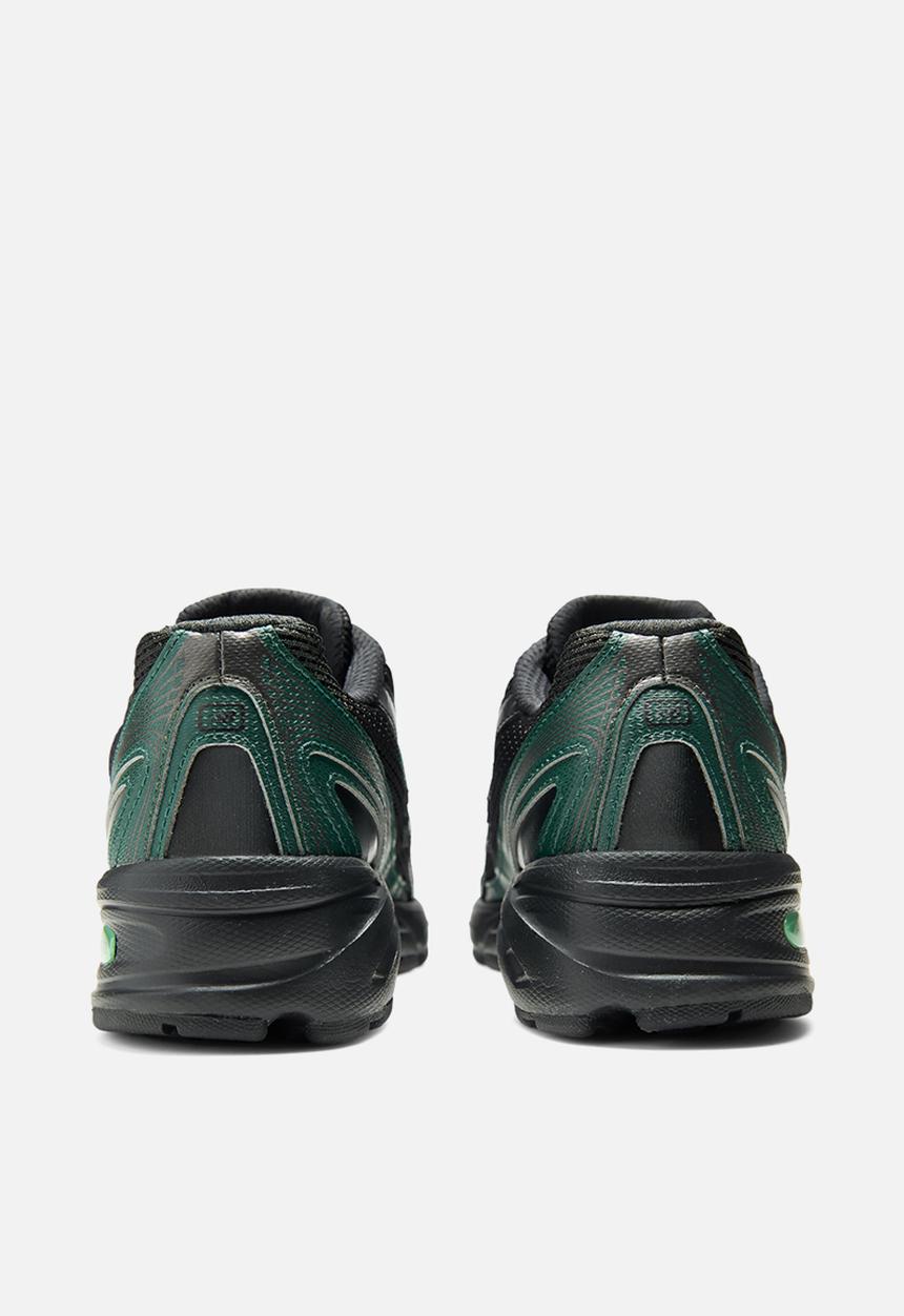 New Balance  - 740 Grade School